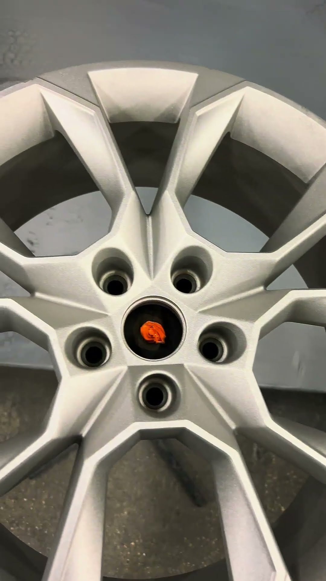 Miniatura filmu: Skoda: toczenie CNC „diamond cut”